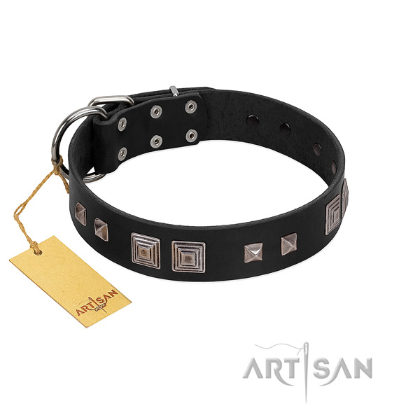 Top notch full grain genuine leather collar for your stylish pet