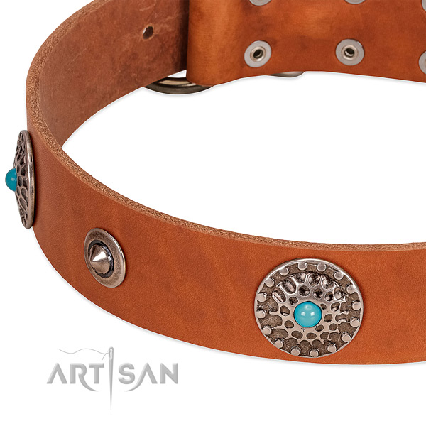 Handy use high quality natural leather dog collar with decorations